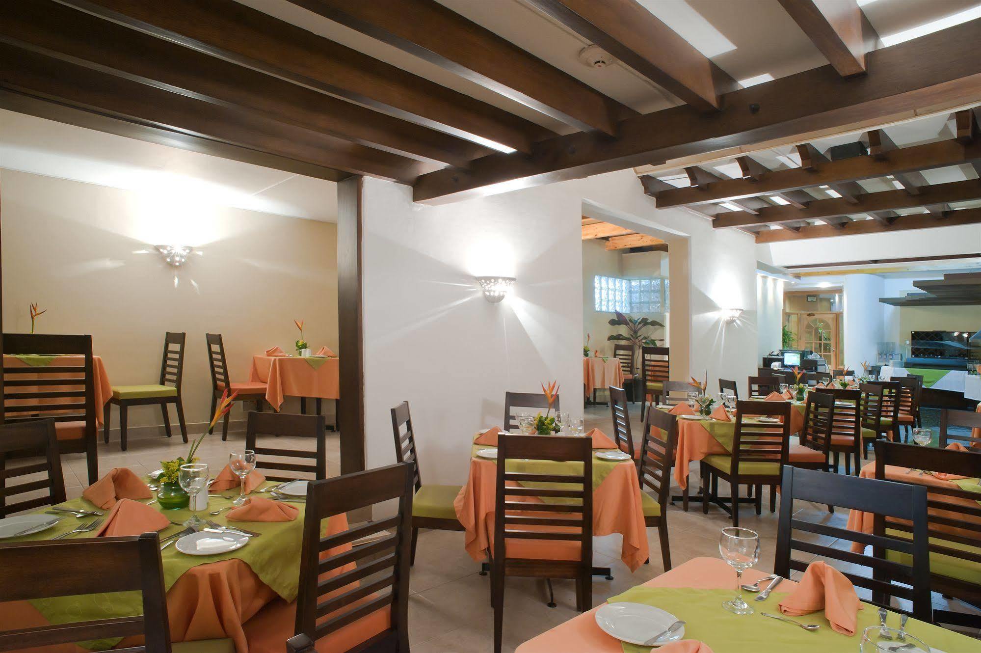 Hotel Dann Norte Bogotá Restaurant bilde
